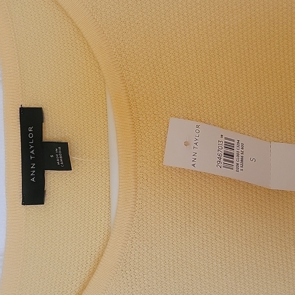 Ann Taylor bell sleeve sweater top - Picture 4 of 6